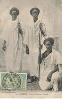 SOMALIE AL#AL00366 DJIBOUTI PROPRES VETEMENTS SOMALIS - Somalia