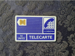 ANCIENNE CARTE DE TÉLÉPHONE - TÉLÉCARTE 50 -"TELECOMMUNICATIONS 4967 " - Telecom Operators