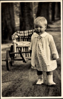 CPA Princesse Beatrix Der Niederlande Als Kleinkind Mit Bollerwagen, August 1939 - Case Reali
