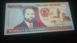 MOZAMBİKİ-   5000     METİCAİS   -UNC- - Mozambique