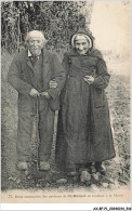 AX-BFP1-0259-15 - Environs De ST-MAMET - Deux Centenaires Se Rendant A La Messe - Saint-Mamet-la-Salvetat