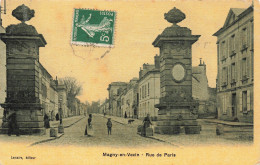 CPA Magny En Vexin-Rue De Paris-Timbre      L4063 - Magny En Vexin