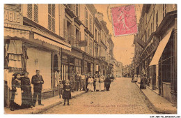 CAR-ABRP8-0667-02 - SOISSONS - La Rue Du Commerce - Soissons