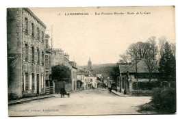 CPA  29 :   LANDERNEAU    Rue Fontaine Blanche  A   VOIR !!!! - Landerneau