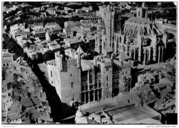 11 NARBONNE - L'hotel De Ville Et Basilique St Just. - Narbonne
