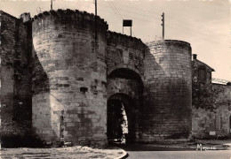 13 TARASCON Porte De La Condamine Graveson Maillane La Porte Condamine 13 (scan Recto Verso)KEVREN0689 - Tarascon