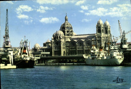 CPM Marseille La Cathedrale Et Quai De La Joliette Bateaux - Vieux Port, Saint Victor, Le Panier
