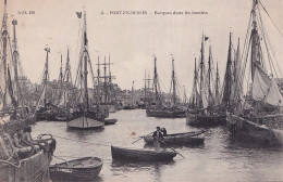 G4-14) PORT EN BESSIN - BARQUES DANS LES BASSINS  - ANIMATION - ( 2 SCANS ) - Port-en-Bessin-Huppain