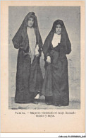 CAR-AALP3-ESPAGNE-0196 - TARIFA-Mujeres Vistiendo El Traje Llamado Manto Y Saya - Cádiz