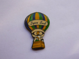 Pin S MOGOLFIERE LYON SUD BAPTEME - Airships
