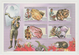 Madagascar Madagaskar 1999 Mi. 2362 - 2365 Scouts Scoutisme Pfadfinder Pierres Stones Steine IMPERF ND - Nuovi