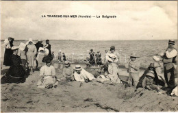 Delcampe - * T2/T3 La Tranche-sur-Mer, La Baignade / Beach, Bathers (crease) - Non Classificati