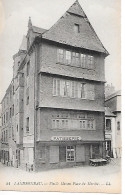 LANDENEAU  ( 29 )   Vieille Maison  Place Du Marché - Landerneau
