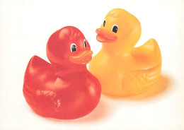 Publicite - Dexia Bank - Canards En Plastique Rouge Et Jaune - Carte Neuve - CPM - Voir Scans Recto-Verso - Werbepostkarten