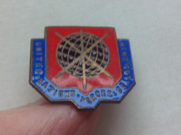(Organisation - Association - ONU....) -  Petit Insigne (type Sabot) " UNITED NATIONS FORCES FELLOWSHIP " ...voir Scans - Verenigde Naties (VN)