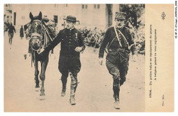 CE-BFP1-1050-BELGIQUE - Un Pretre Belge En Equipement De Guerre - Other & Unclassified