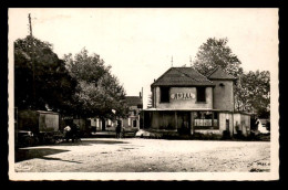 38 - BEAUREPAIRE - LA GARE ET L'HOTEL DE L'AVENUE - Beaurepaire