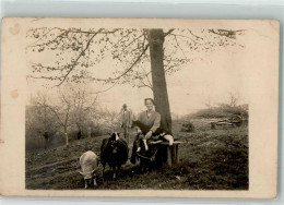 39904237 - Frau - Autres & Non Classés
