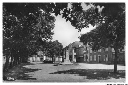 CAR-ABUP7-0589-65 - TOURNAY - Place De L'hotel-de-ville - Tournay