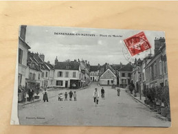Donnemarie-en-Montois, Place Du Marché - Donnemarie Dontilly