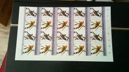 BS382 Thématique Sur Les Papillons Et Poissons + Timbres Oiseaux ** NON DENTELES Avec Ventre Renversé. A Saisir !! - Collections (en Albums)