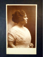 Ph - Portrait De Femme (18cm X 11cm) - Anonymous Persons