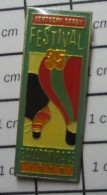 220 Pin's Pins / Beau Et Rare / MONTGOLFIERES / KENTUCKY DERBY FESTIVAL BALLOON PAGE 1990 - Airships