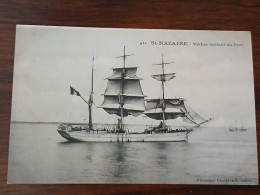 Delcampe - CPA - Voile - St Saint Nazaire (44) - Voilier 3 Mâts Sortant Du Port -  SUP - 1915 - (IX 68) - Segeln