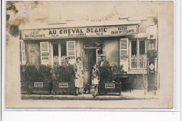 COULANGES SUR YONNE - CARTE PHOTO - """"Au Cheval Blanc"""" Restaurant Léger - état - Coulanges Sur Yonne