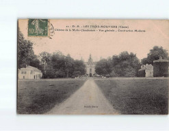 LES TROIS MOUTIERS : Château De La Motte-Chandeniers, Vue Générale - état - Les Trois Moutiers