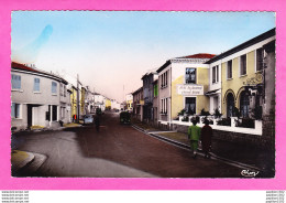 F-79-Cerizay-02P91  Le Centre Ville, La Rue Principale, Hôtel Du Cheval Blanc, Animation, BE - Cerizay