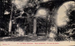 CPA La Reole Sous Prefecture Un Coin Du Jardin - La Réole