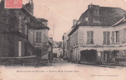 DONNEMARIE En MONTOIS . Entrée De La Grand Rue . - Donnemarie Dontilly