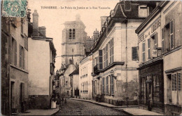 Delcampe - 27618 Cpa 89 Tonnerre - Le Palais De Justice Et La Rue Vaucourbe - Tonnerre