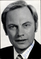 Photo CPA Georg Kronawitter, Oberbürgermeister Von München, Portrait, Autogramm - People