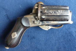 Belle Poivrière A Broche Deprez Calibre 7mm En Finition Dite De Luxe Vers 1860 - Armas De Colección