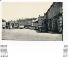 Carte De PONT DE VAUX  Place Joubert   ( Recto Verso ) Format C.P.A - Pont-de-Vaux