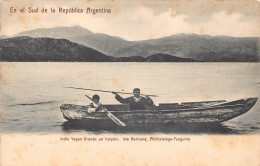 A880 Argentina Indio Yagan Tirando Un Harpon Isla Bertrand Fishermen Postcard - Panama