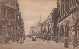 Angleterre  Royaume-Uni ,  Yorkshire Bradford  Darley Street - Bradford