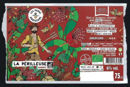 étiquette Bière France: Biere Ambrée La Périlleuse  6 % 75 Cl  Brasserie  Les Papas Brasseurs Clisson 44 - Bière