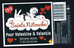 étiquette Bière Belgique: Biere Blonde Sainte Nitouche Pour Valentine Et Valentin 9,5% 33cl Brasserie De La Croix  Femme - Bière