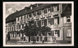 AK Wolfach /Schwarzw., Gasthof Und Hotel Salmen Von Der Strasse Gesehen - Wolfach