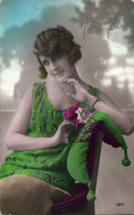 CPA Bonne Fete Femme - Greetings From...