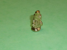 7 / Fèves / Fève / Santons : Crèche , Nativité " OR " Environ 25 Mm  T226 - Santons