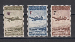 Réunion 3 Timbres Neufs Avec Charnière N° Y&T PA 10.11.12 - Posta Aerea