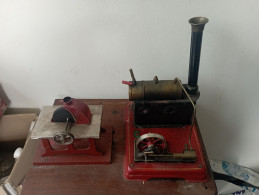 Jouet Machine A Vapeur (dans Son Jus Tel Que Trouvé) - Jouets Anciens