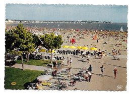 (17). Royan. 2 Cp. P 415 Royan Pontaillac Cabanes De Pecheurs & 2223 La Plage - Royan