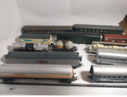 TRAIN LOT DE 12 WAGONS A VOIR MARTINI ELF BUTAGAZ ALGECO INTER FRIGO SNCF - Sonstige & Ohne Zuordnung