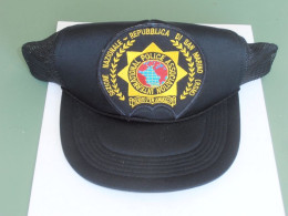 REPUBBLICA DI SAN MARINO - INTERNATIONAL POLICE ASSOCIATION - Copricapi