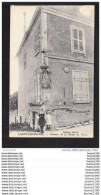 Carte De  LIGNY LE CHATEL  Maison De La Reine Sicile ( Peu Courante Avec Des Personnes ) ( Recto Verso ) - Ligny Le Chatel